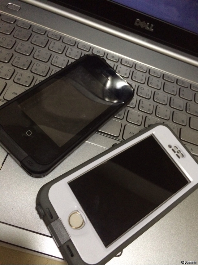 防水防摔防泥巴 LifeProof nüüd for iPhone 5s