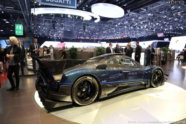 義大利精品超跑 Pagani Huayra& Zonda Revolucion圖多分享