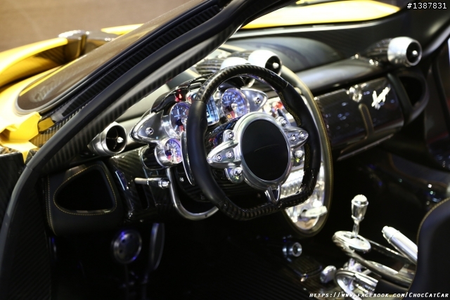 義大利精品超跑 Pagani Huayra& Zonda Revolucion圖多分享