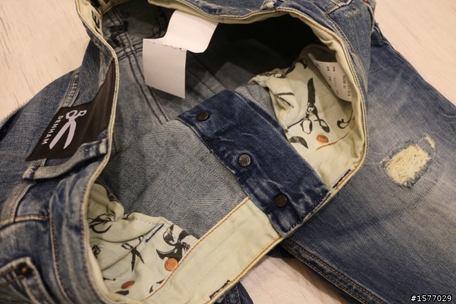[分享] DENHAM品牌  RAZOR Slim Fit - 5 YEAR