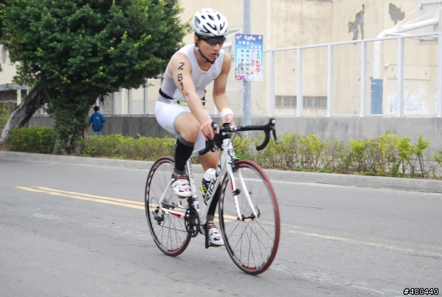 2014年3/9高雄愛河鐵人賽自行車起點出發照片