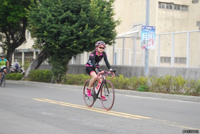 2014年3/9高雄愛河鐵人賽自行車起點出發照片