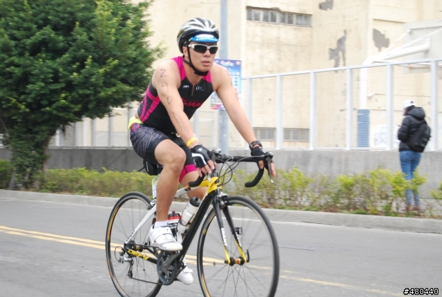 2014年3/9高雄愛河鐵人賽自行車起點出發照片
