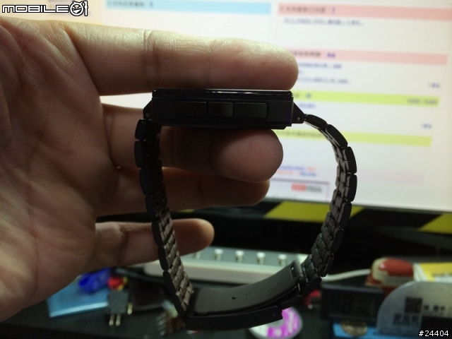 [分享] PEBBLE STEEL 金屬版新款智慧手錶動手玩！2014/03/05更新