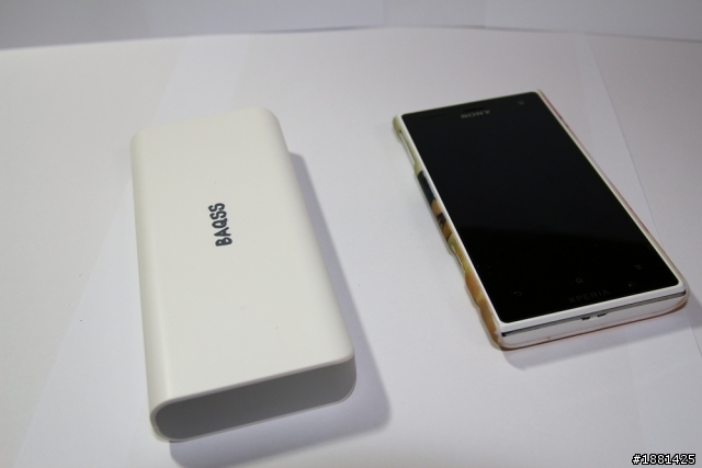 [開箱]平價高容量的行動電源BAQSS 10400mAh行動電源