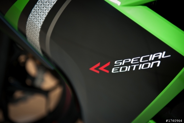 Kawasaki Ninja Z1000SX 開箱!! [警告：圖多慎入]