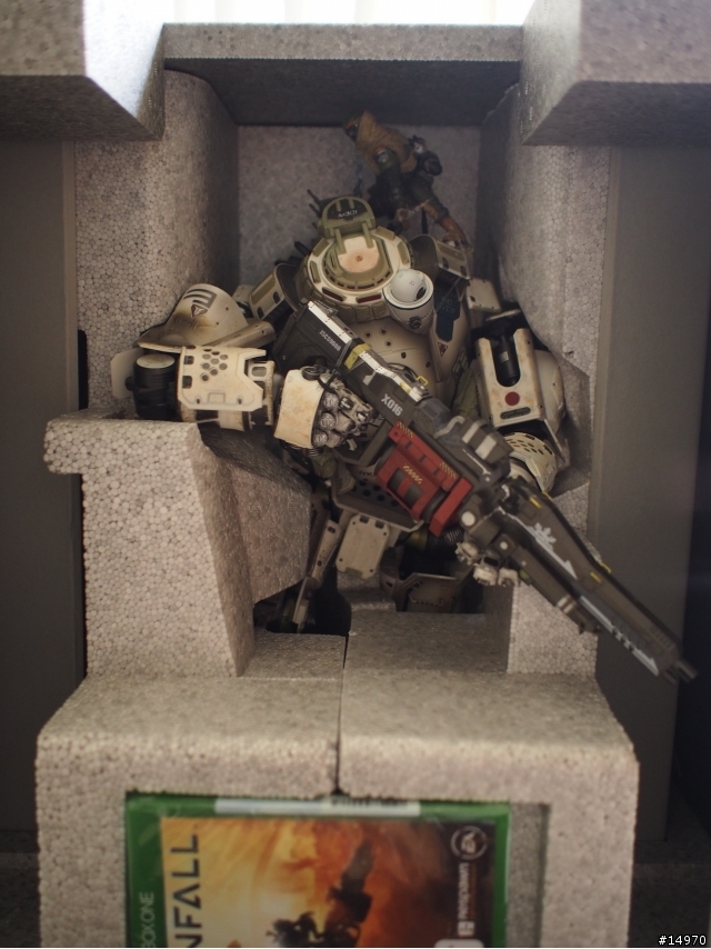 哈哈哈！被我等到了 Titanfall!! 13/3 補收藏版的圖