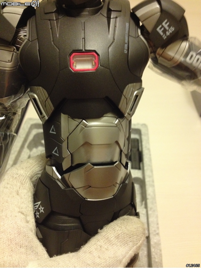 Hot Toys MMS198103B 鋼鐵人戰爭機器限定版