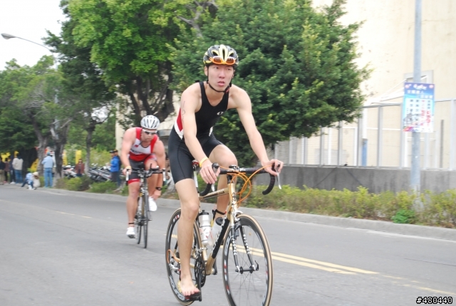 2014年3/9高雄愛河鐵人賽自行車起點出發照片