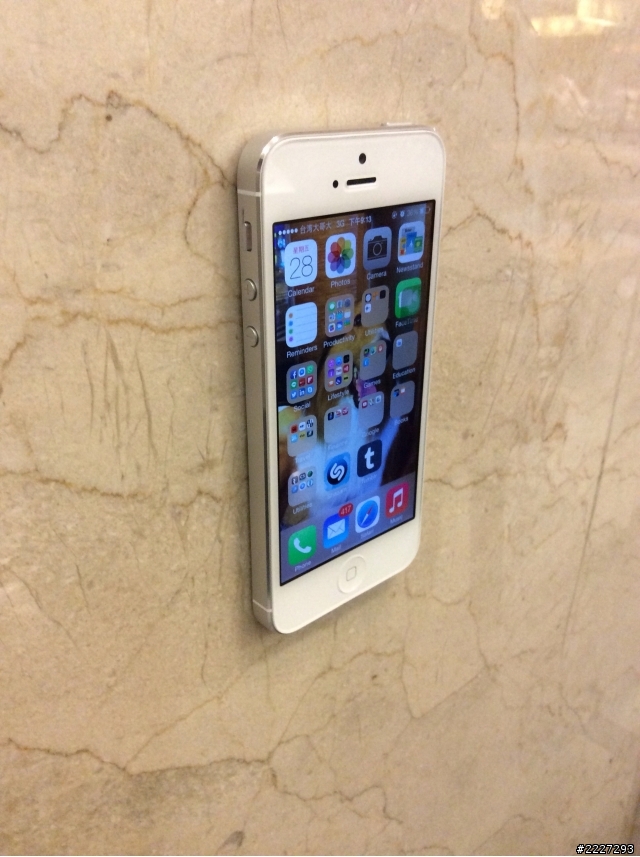 [分享] iphone壁虎貼 - 親愛的我把iphone變壁虎了XD