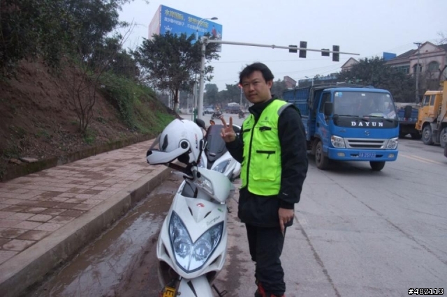 重慶潼南油菜花節 一堆光陽車友  一起出去玩