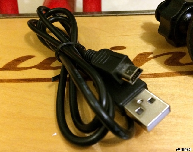 GT680W GPS 行車紀錄器開箱 順便 PK G1W白牌機 [兩台皆為聯詠NTK96550+AR0330]