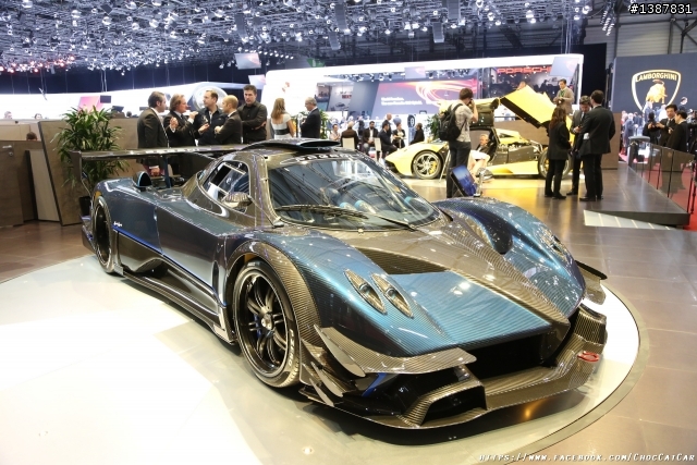 義大利精品超跑 Pagani Huayra& Zonda Revolucion圖多分享