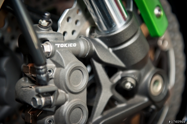 Kawasaki Ninja Z1000SX 開箱!! [警告：圖多慎入]