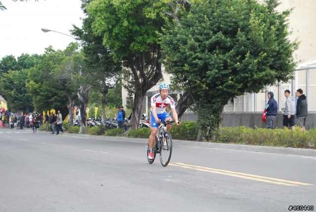 2014年3/9高雄愛河鐵人賽自行車起點出發照片