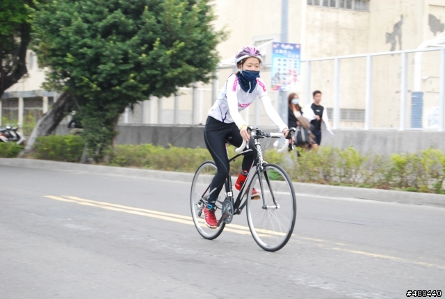 2014年3/9高雄愛河鐵人賽自行車起點出發照片