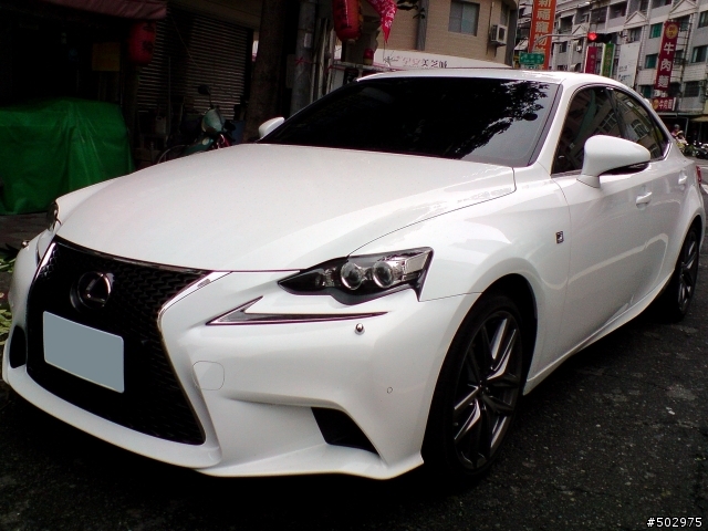 蠻少見的套件~IS300h F Sport