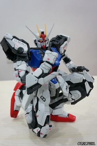 PG 1/60 Strike Gundam