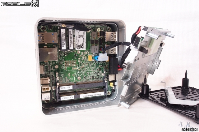 Intel NUC D34010WYKH開箱