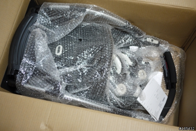 開箱Bugaboo bee plus推車 2014/2013 以及Maxi Cosi Prezi Infant Seat提籃開箱