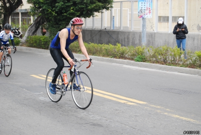 2014年3/9高雄愛河鐵人賽自行車起點出發照片