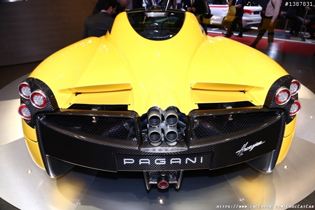 義大利精品超跑 Pagani Huayra& Zonda Revolucion圖多分享