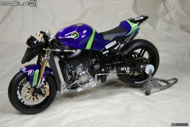 <圖片分享>鈴鹿8耐の ZX-10R初号機樣式