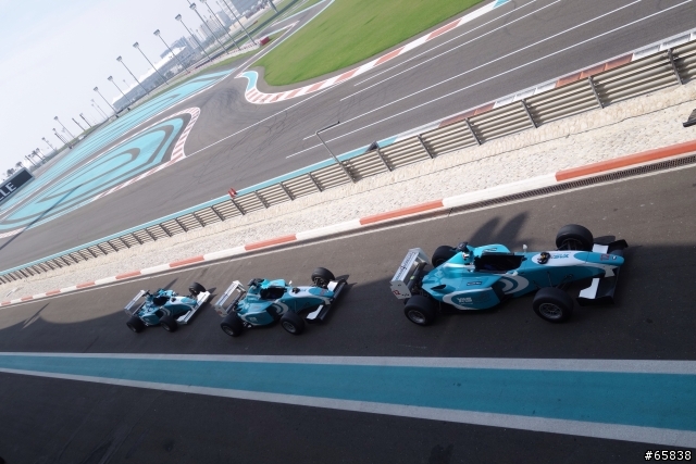 阿布達比體驗YAS賽道，F3000實跑