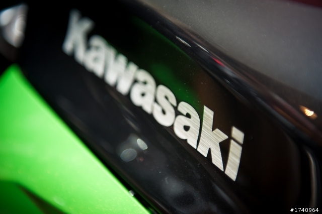 Kawasaki Ninja Z1000SX 開箱!! [警告：圖多慎入]