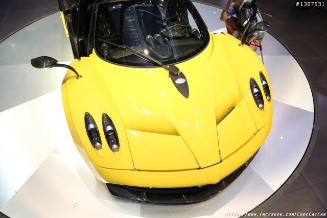 義大利精品超跑 Pagani Huayra& Zonda Revolucion圖多分享
