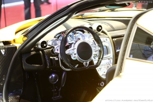 義大利精品超跑 Pagani Huayra& Zonda Revolucion圖多分享