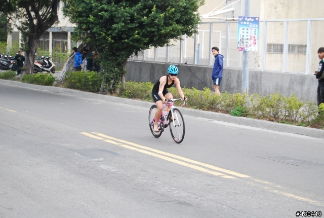 2014年3/9高雄愛河鐵人賽自行車起點出發照片