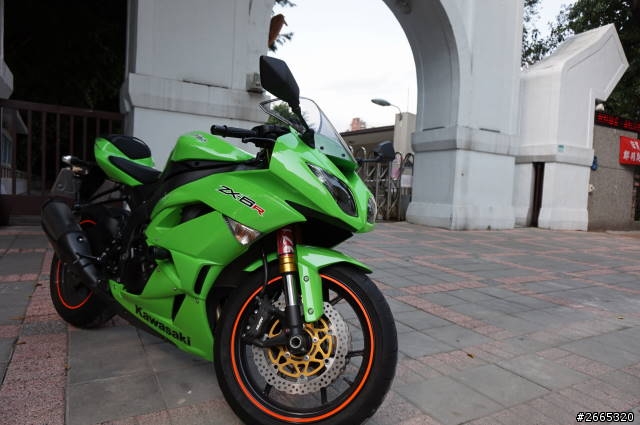 [新手開箱]都已經過了半年的2013年zx6r 開箱+心路歷程{文小多}