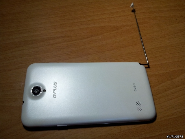 G-PLUS M857簡單開箱(內建數位電視的智慧型手機)（更新！）