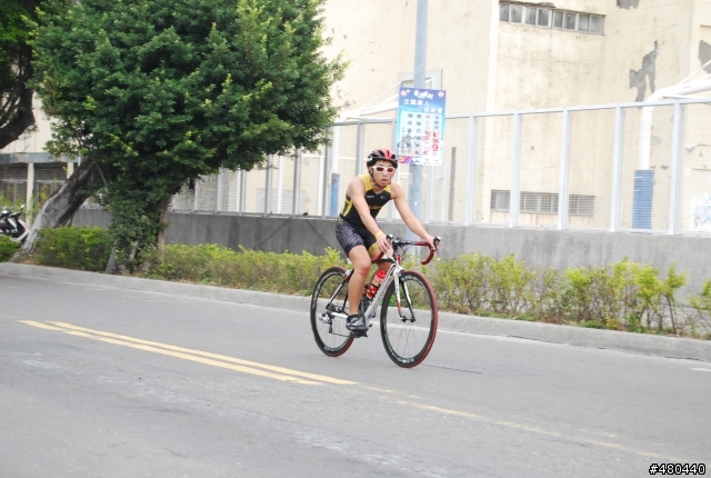 2014年3/9高雄愛河鐵人賽自行車起點出發照片