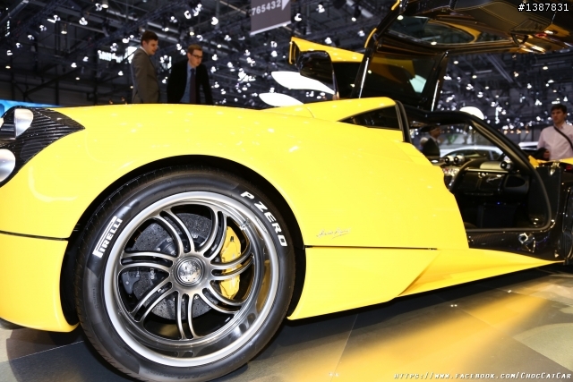義大利精品超跑 Pagani Huayra& Zonda Revolucion圖多分享