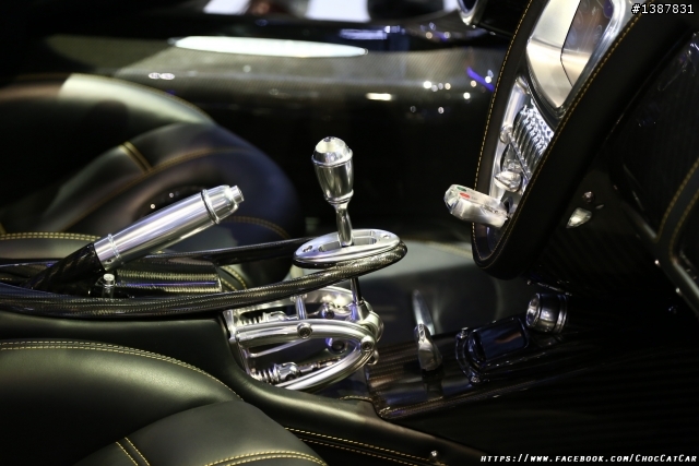 義大利精品超跑 Pagani Huayra& Zonda Revolucion圖多分享