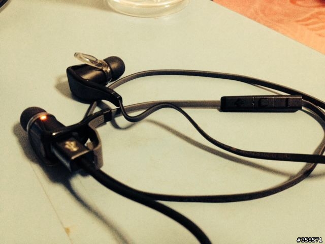 Plantronics BackBeat GO2藍芽防潮運動耳機