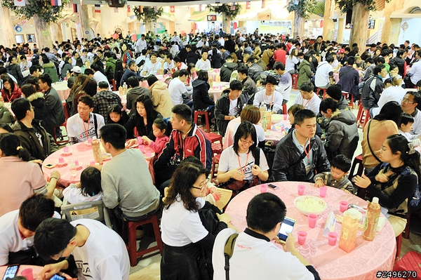 2014 Nissan Tiida Club 大會師~800人擠爆麗寶樂園
