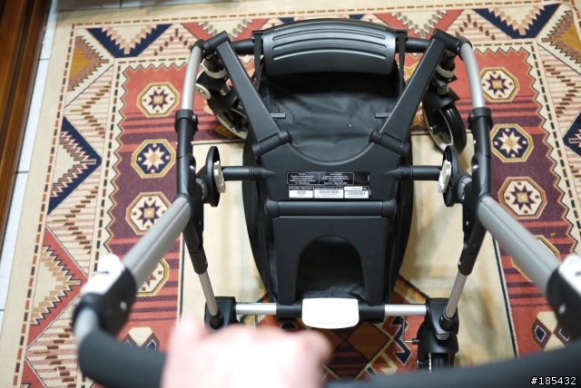開箱Bugaboo bee plus推車 2014/2013 以及Maxi Cosi Prezi Infant Seat提籃開箱