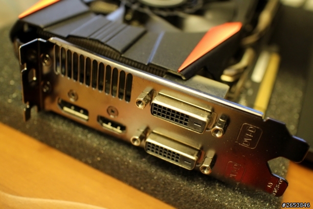 [開箱] 非公版散熱解決方案 ASUS R9 290X DirectCU II