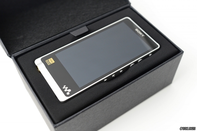 [開箱] 精品級的Walkman- Sony NW-ZX1