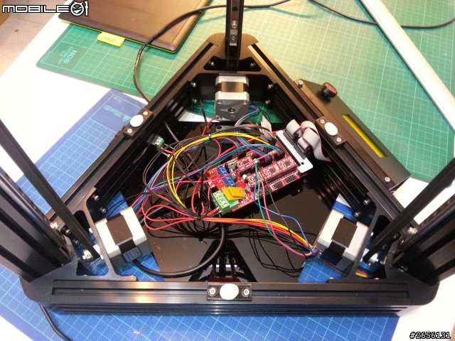 《Atom 3D印表機》超帥台灣的3D奇機的開箱、組裝分享