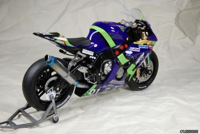 <圖片分享>鈴鹿8耐の ZX-10R初号機樣式