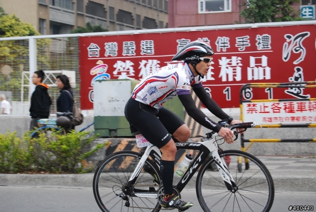 2014年3/9高雄愛河鐵人賽自行車起點出發照片