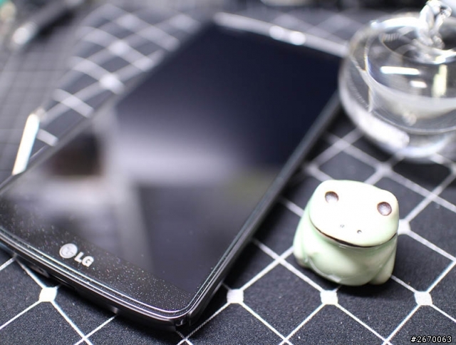 4月6號 更新 紫色 Z1 比較 LG  G PRO2 黑色 開箱 NOTE3 SONY Xperia V 的 螢幕 比較心得 圖很多