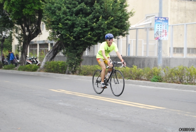 2014年3/9高雄愛河鐵人賽自行車起點出發照片