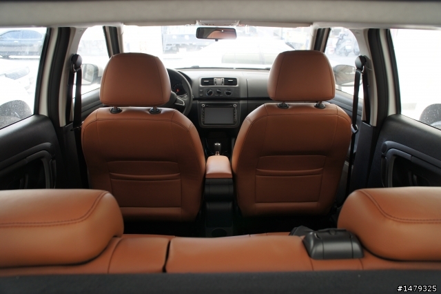正2014年 SKODA FABIA 1.2TSI～開箱文