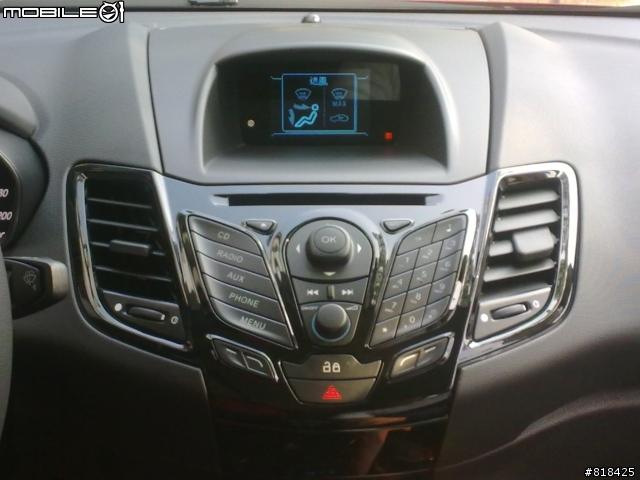 打開 Fiesta 1.0T 小紅; 1000km 保養資訊