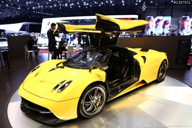 義大利精品超跑 Pagani Huayra& Zonda Revolucion圖多分享